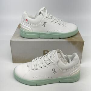 On The Roger Advantage Women’s Sneakers White/Creek Size 6.5 New